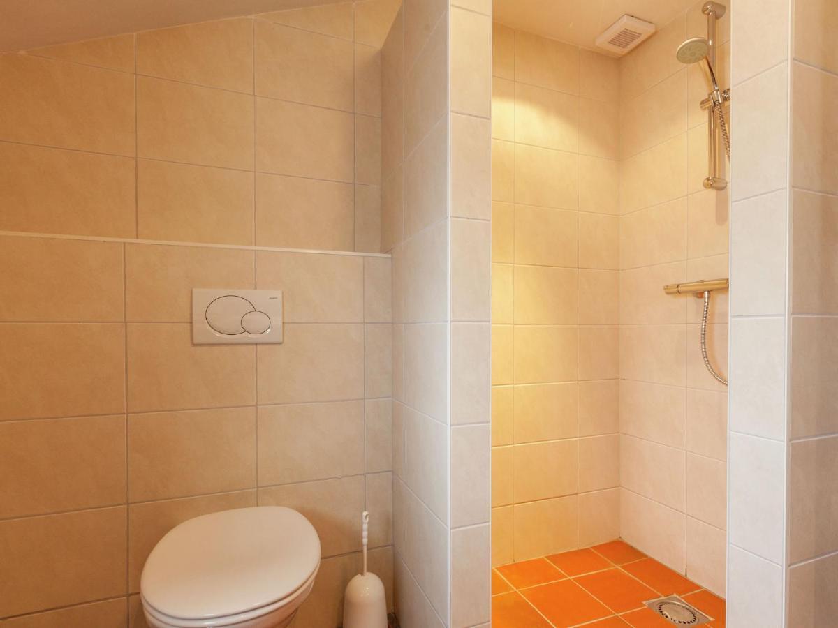 Cozy Holiday Home In Oisterwijk With Swimming Pool Ngoại thất bức ảnh